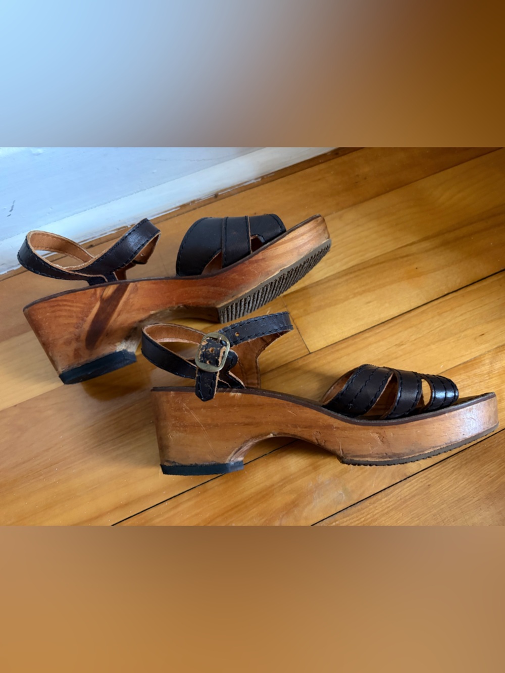 Vintage 1970s Brown Leather Platform Sandals Made in Brazil
